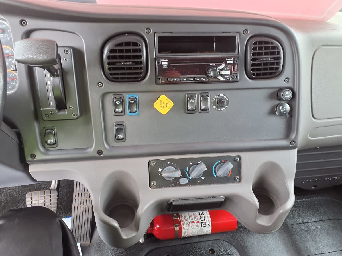 2019 Freightliner M2 106 789783