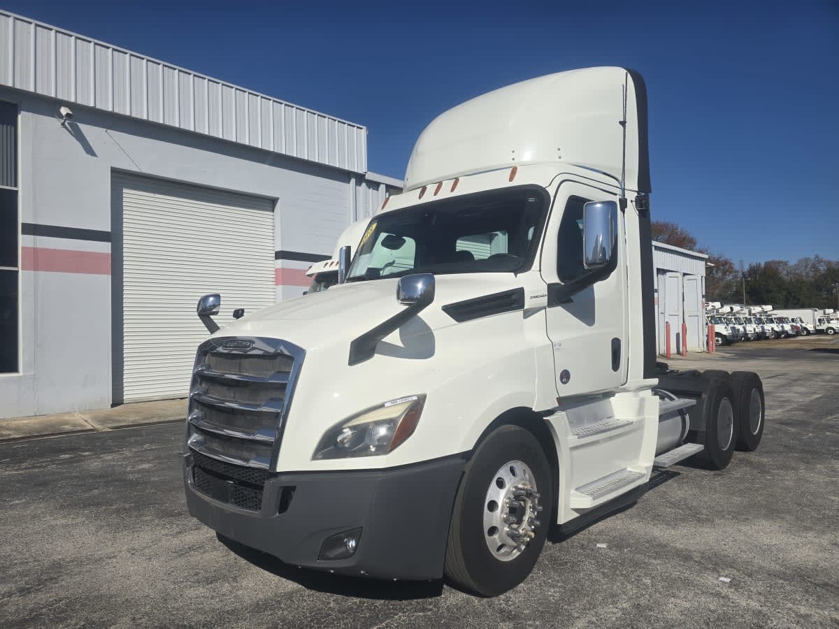 2018 Freightliner - image 3
