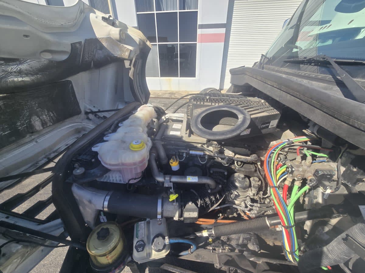 2018 Freightliner - image 8