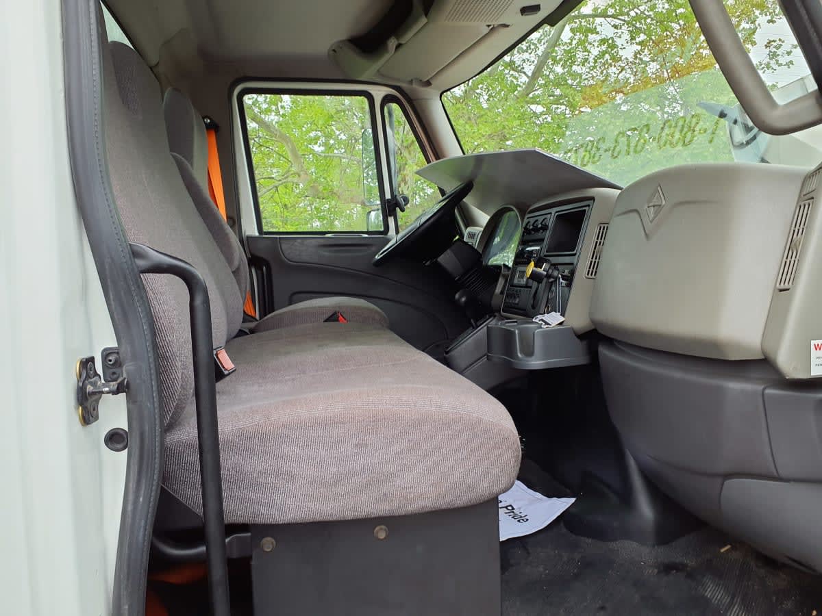 2018 Navistar International 4300 790018