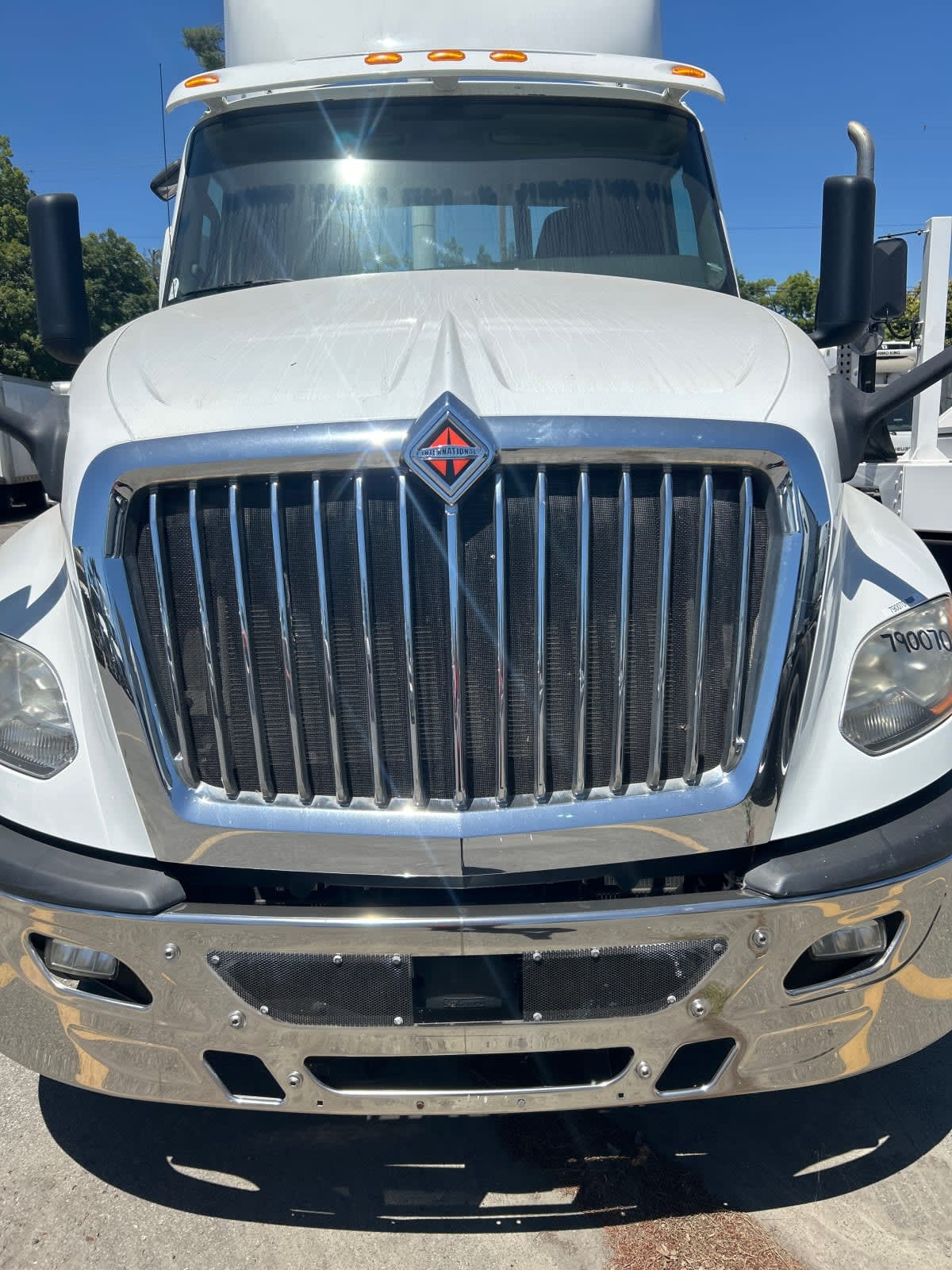 2018 Navistar International LT625 DAYCAB T/A 790070