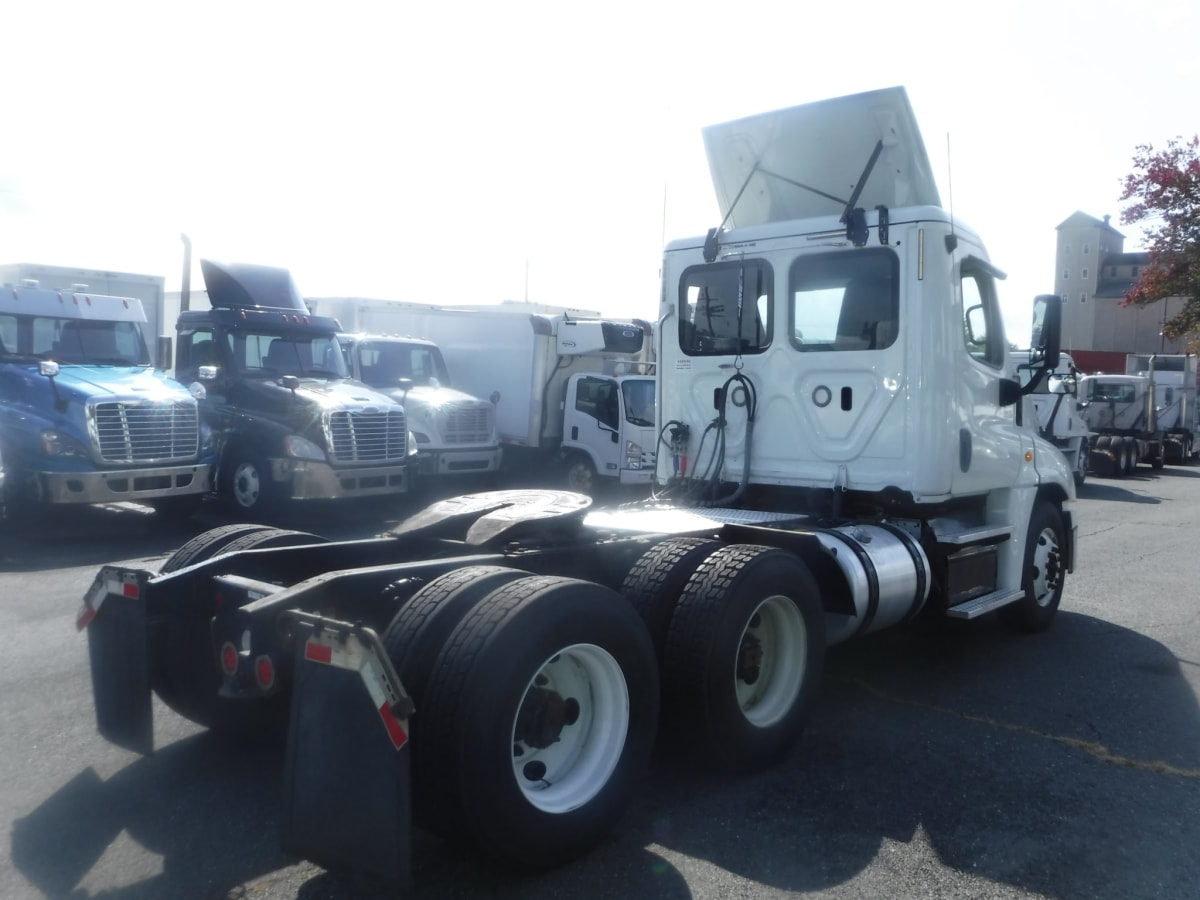 2018 Freightliner/Mercedes CASCADIA 125 790115