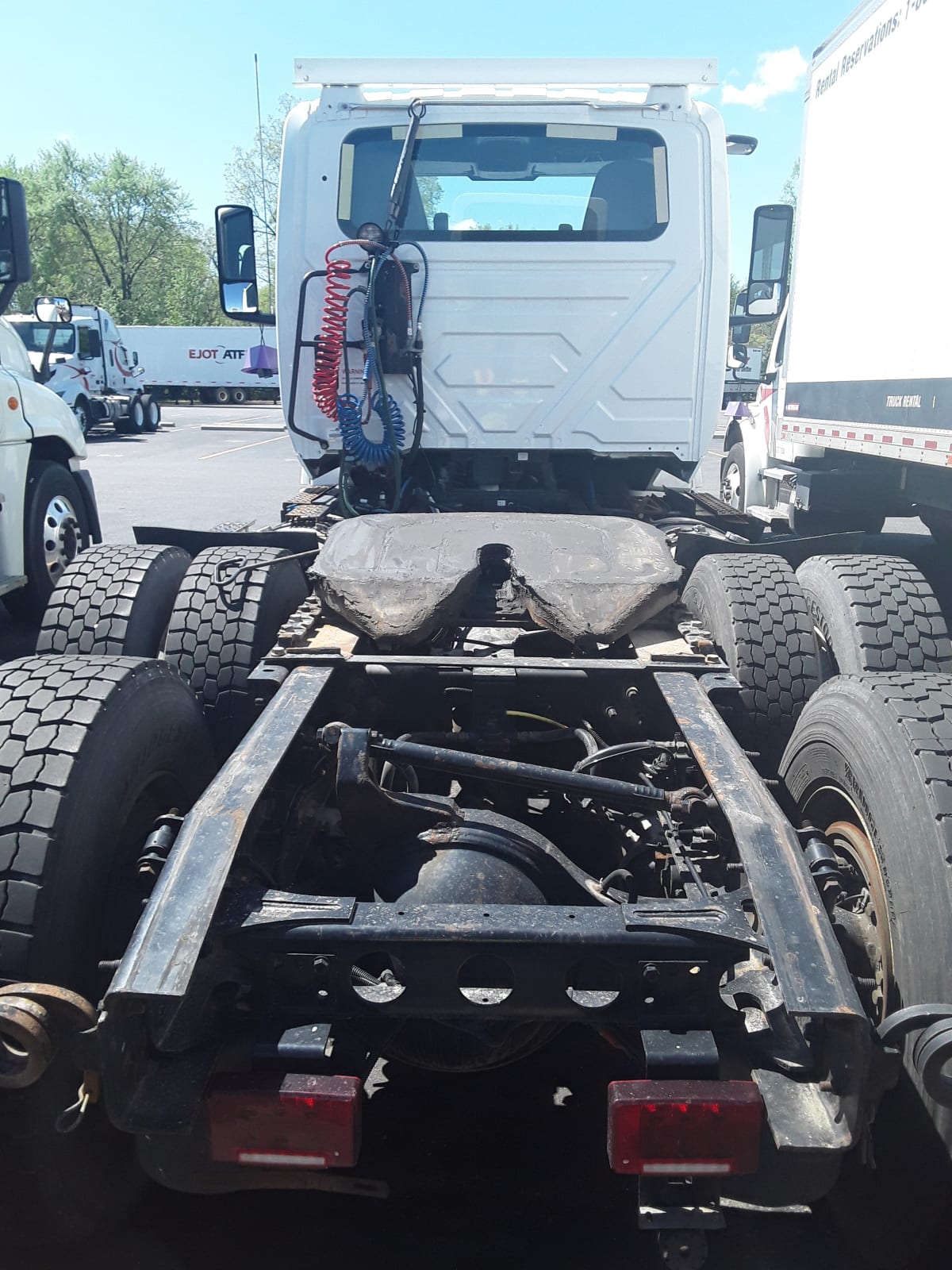 2018 Navistar International LT625 DAYCAB T/A 790134