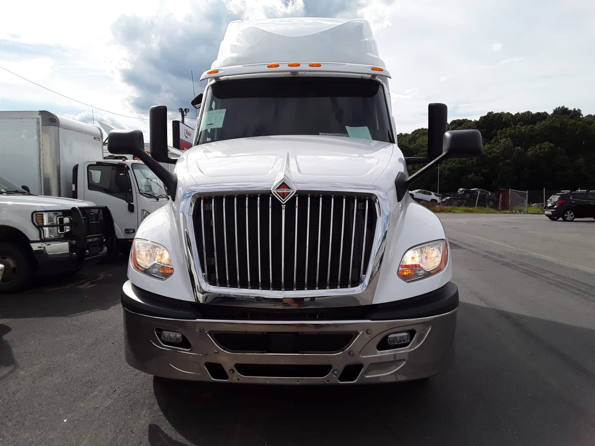 2018 Navistar International LT625 SLPR CAB 790172