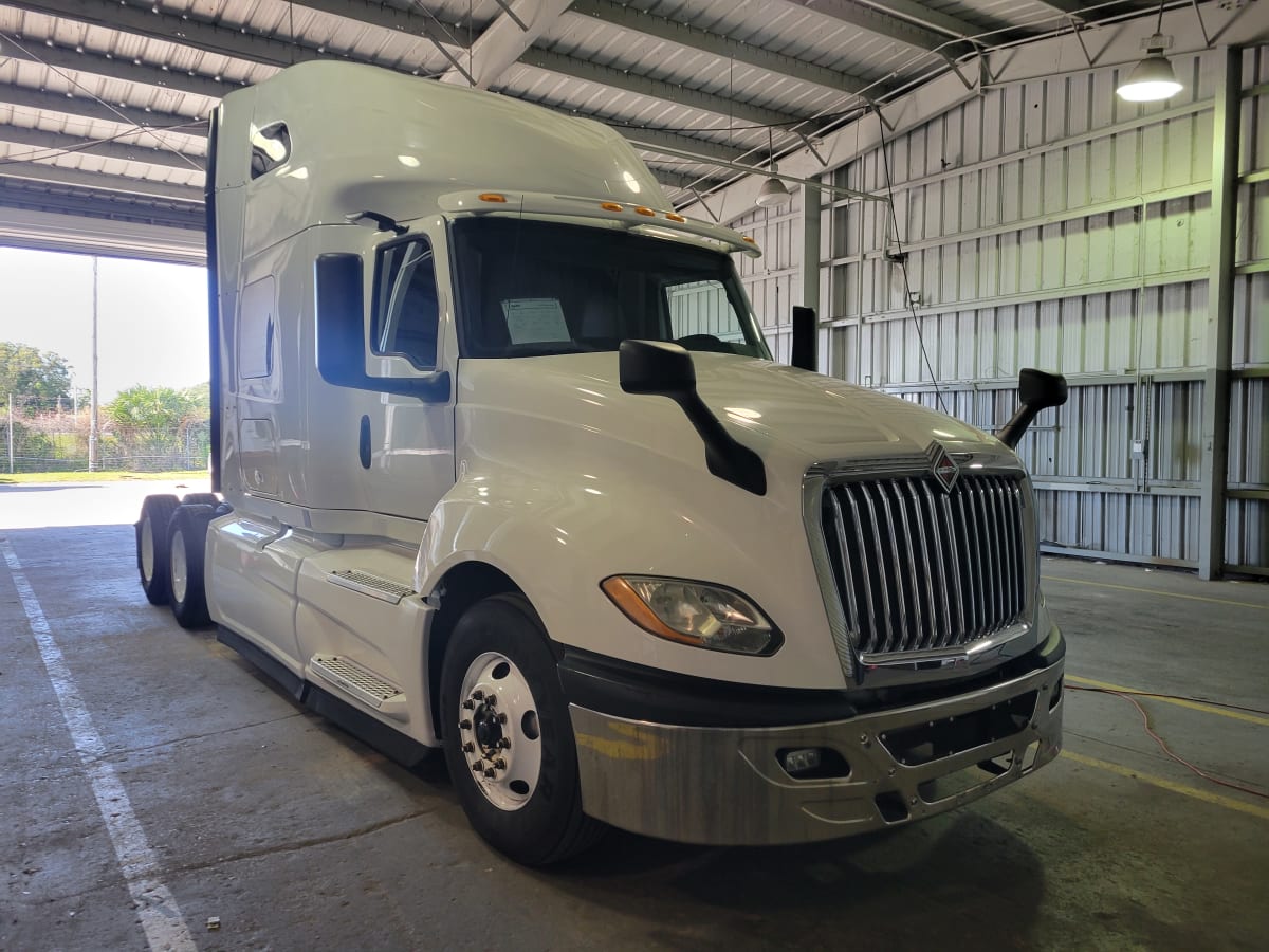 2018 Navistar International LT625 SLPR CAB 790268