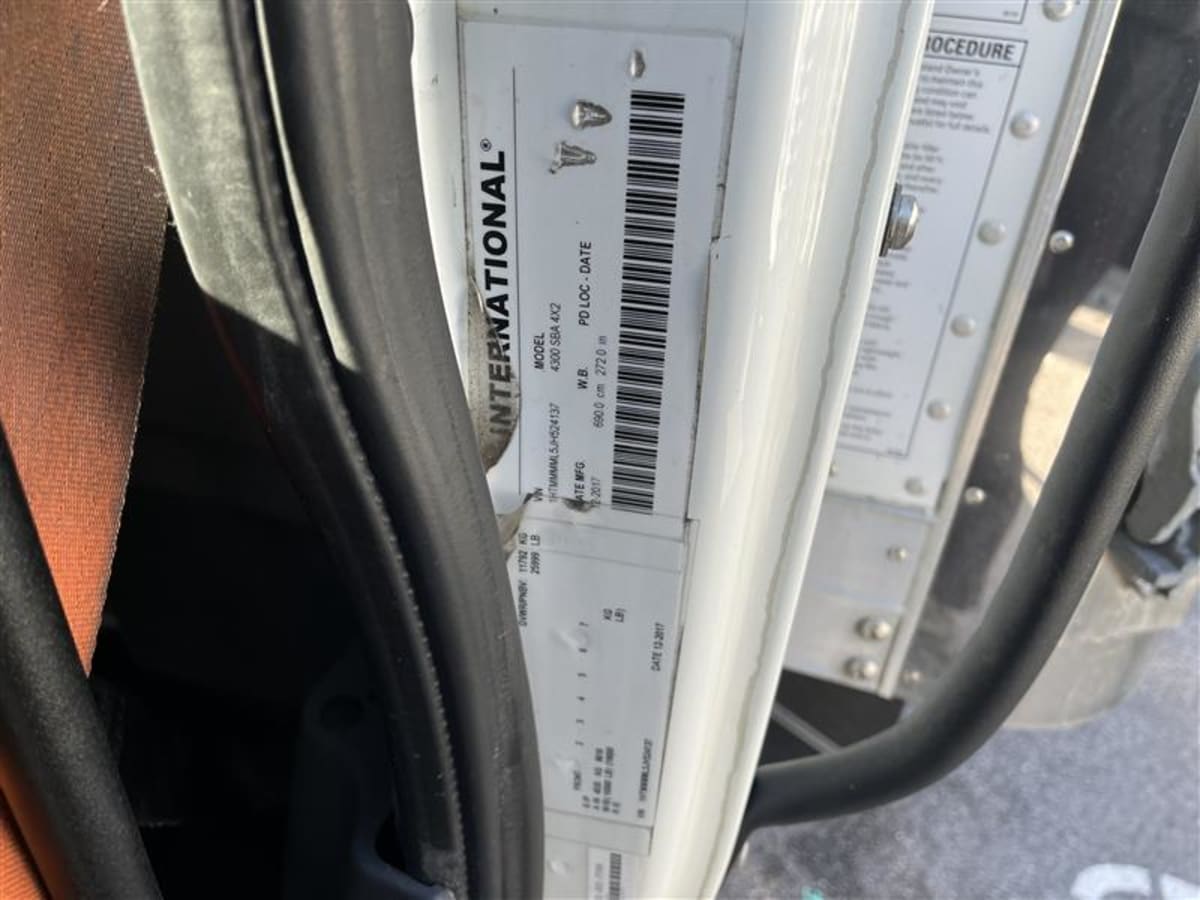 2018 Navistar International 4300 790353