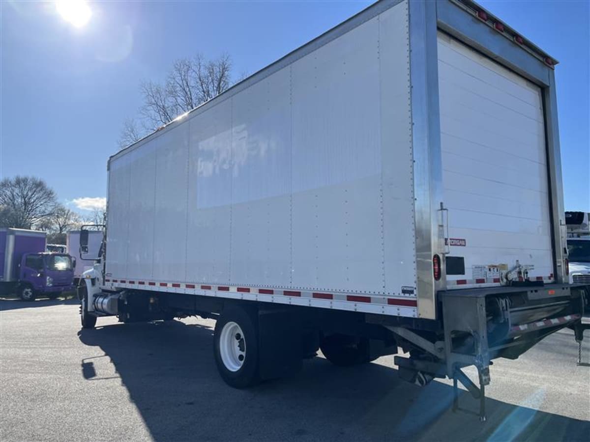 2018 Navistar International 4300 790353