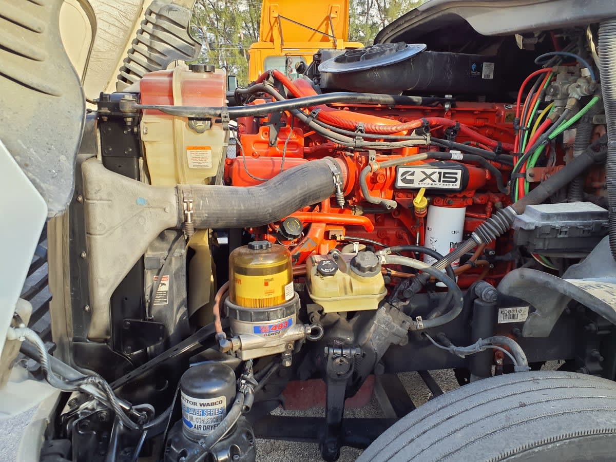 2018 Freightliner - image 8