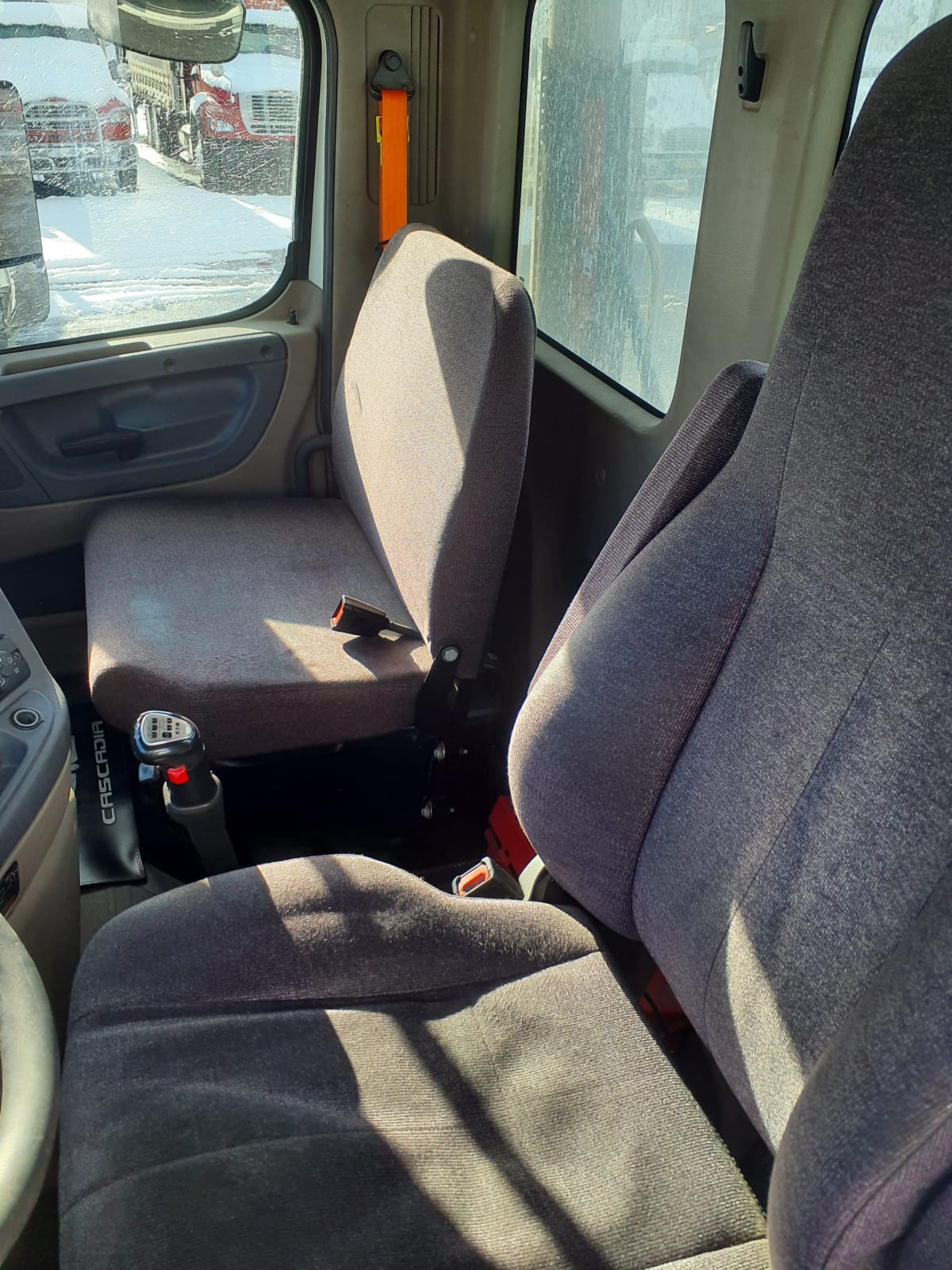 2019 Freightliner/Mercedes CASCADIA 125 790551