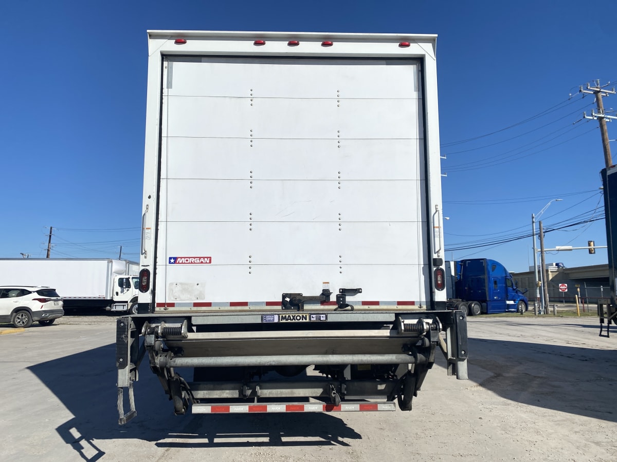 2019 Freightliner/Mercedes M2 106 790605