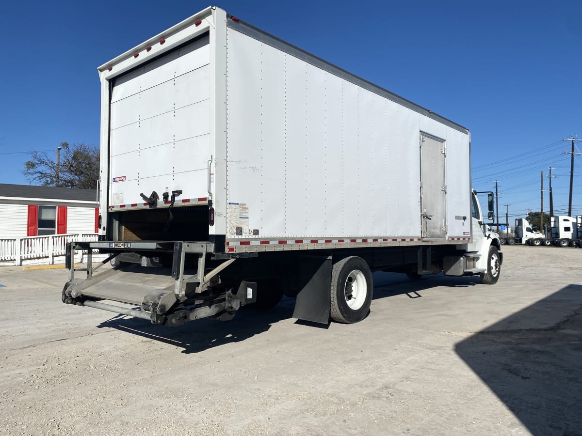 2019 Freightliner/Mercedes M2 106 790605