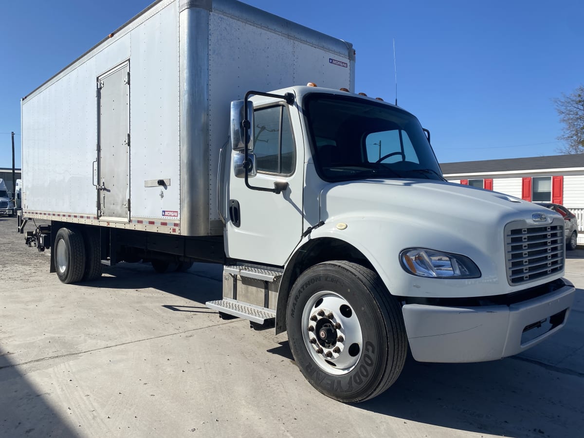 2019 Freightliner/Mercedes M2 106 790605