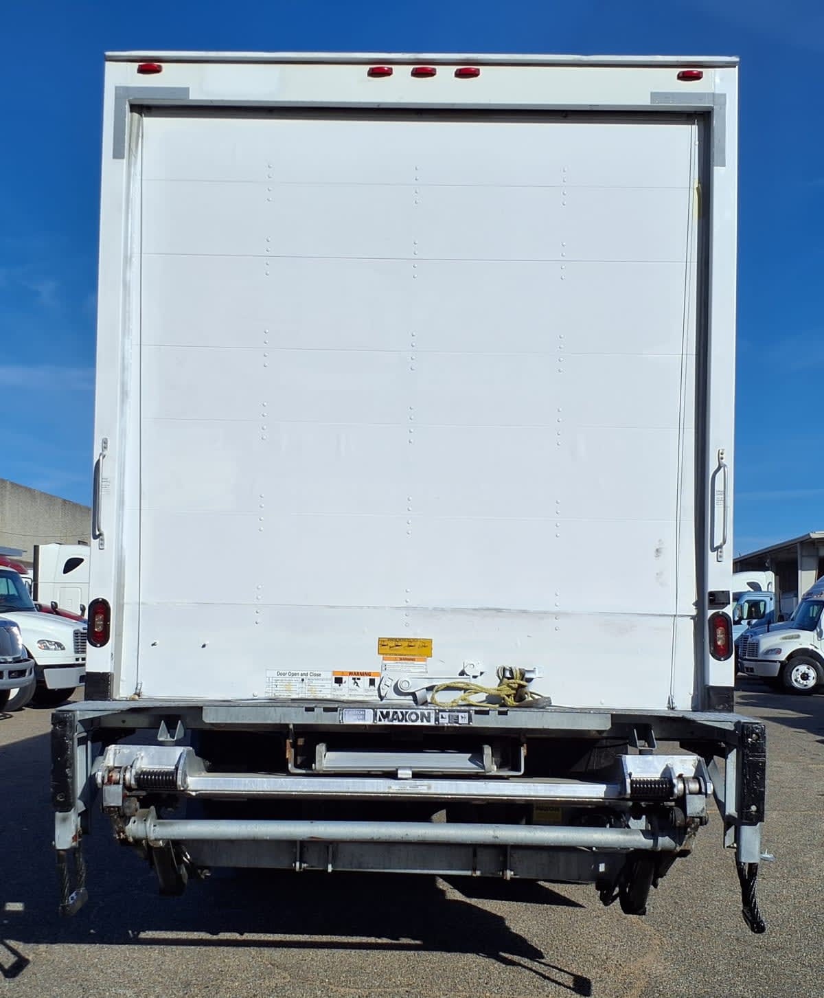 2018 Navistar International 4300 790807