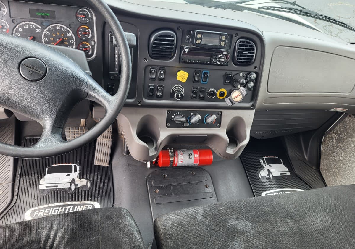 2018 Freightliner/Mercedes M2 106 790932