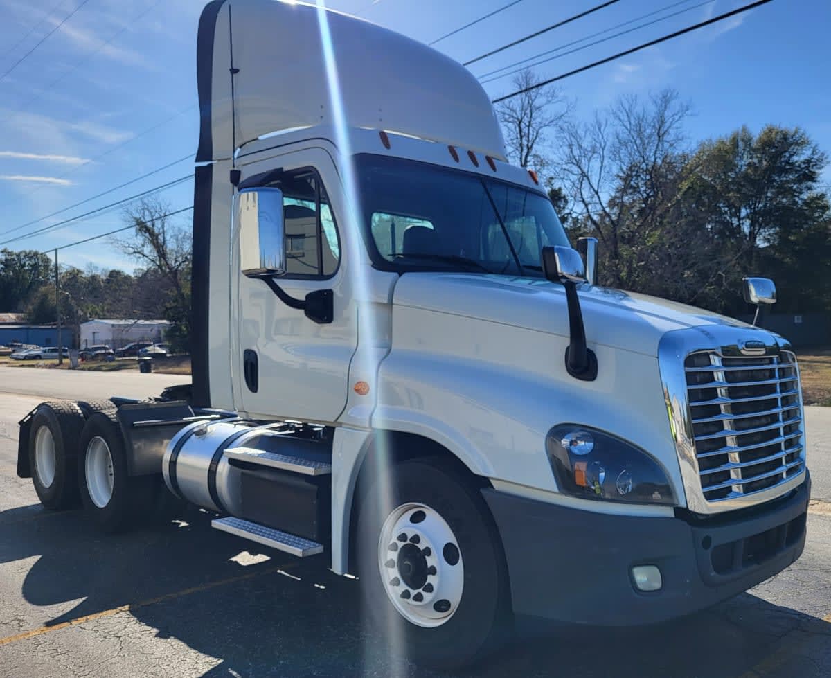 2019 Freightliner - image 5
