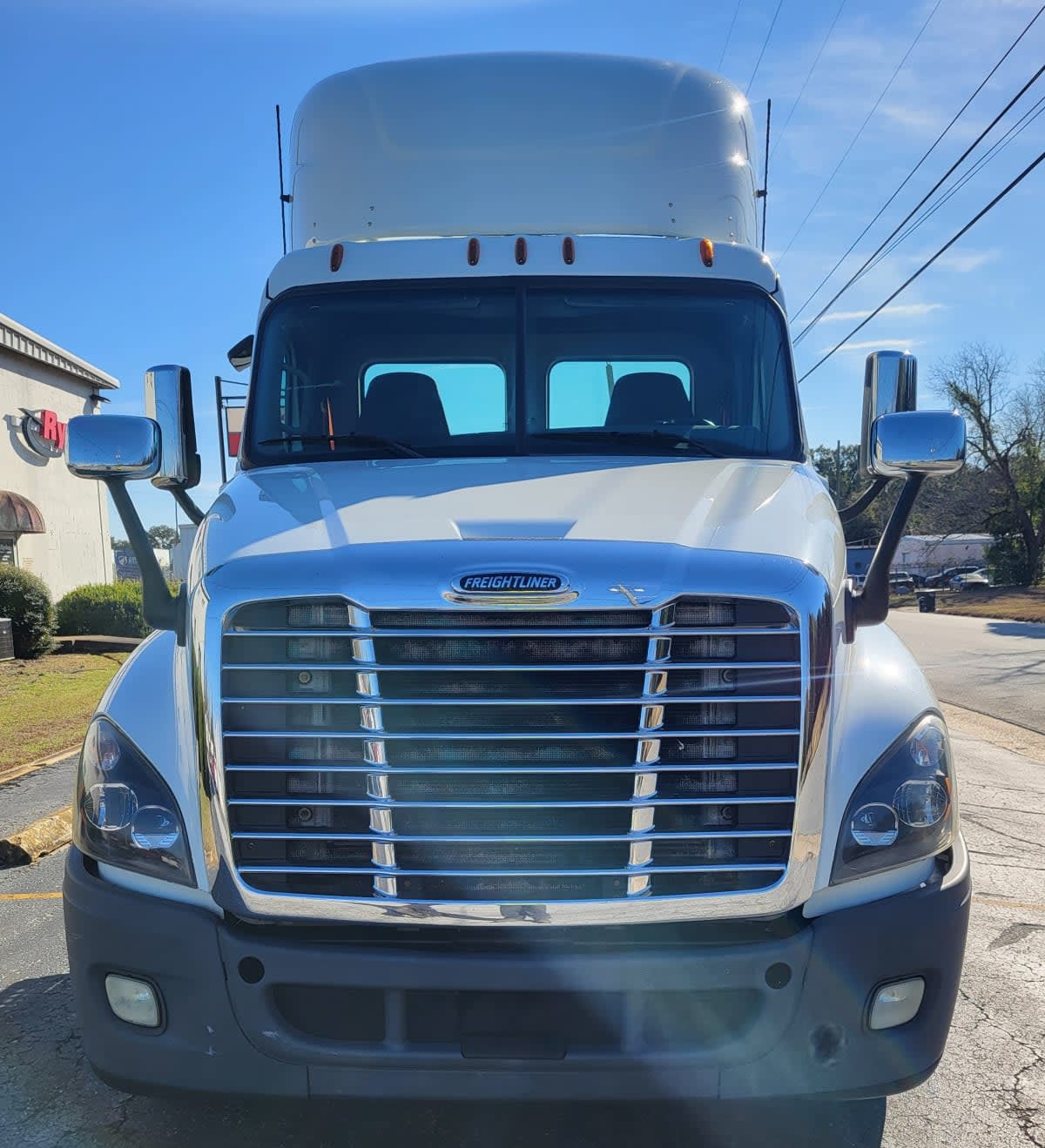 2019 Freightliner - image 2