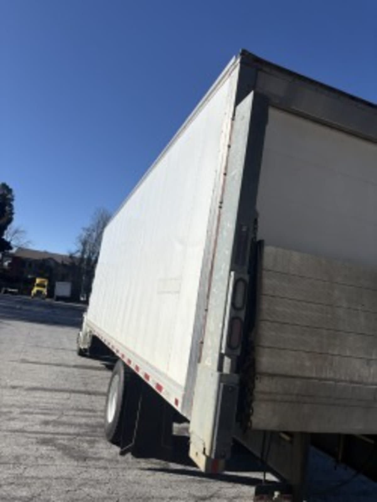 2019 Freightliner M2 106 - image 6