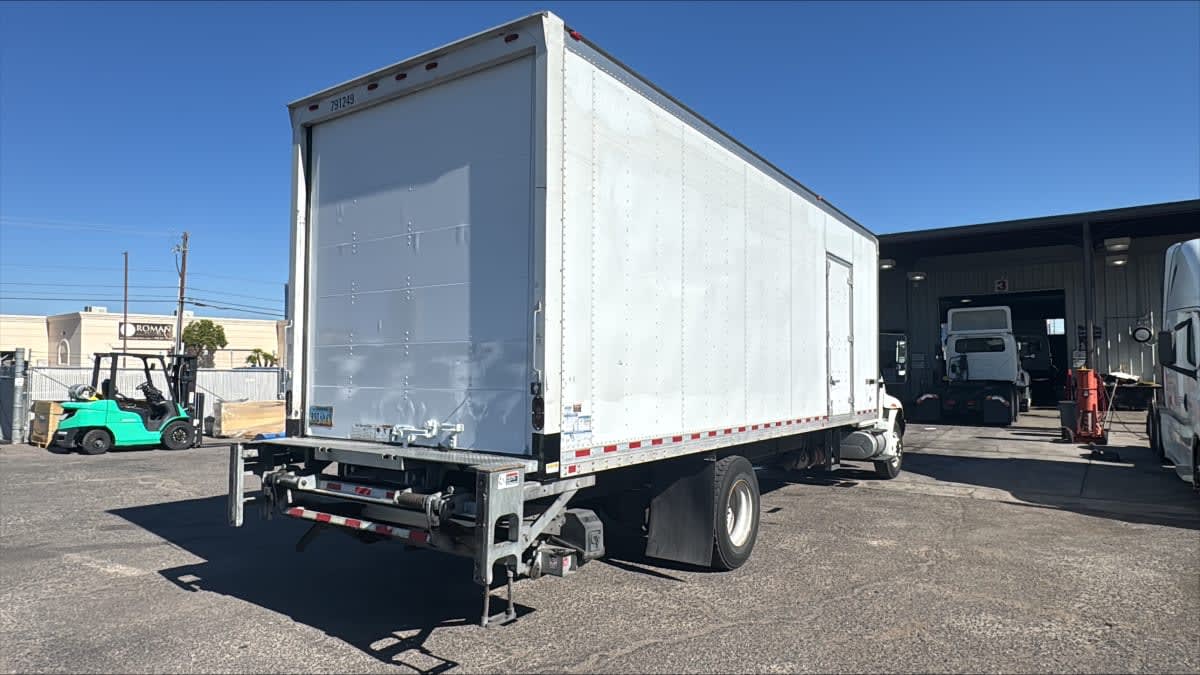 2018 International 4300 in North Las Vegas, NV — photo 4
