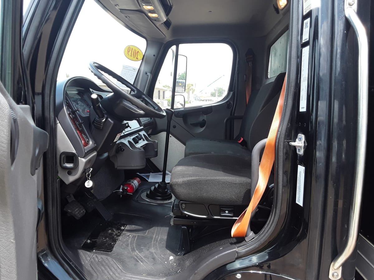 2019 Freightliner/Mercedes M2 106 791381