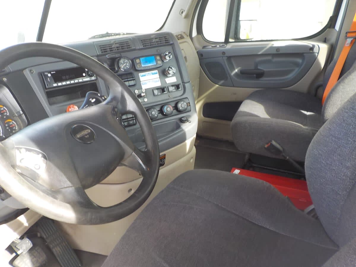 2019 Freightliner/Mercedes CASCADIA 125 792132