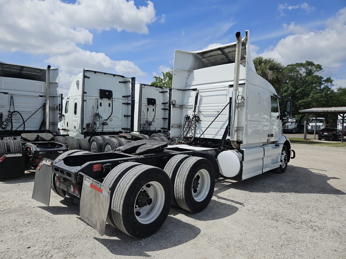 2019 Volvo VNR64T-640 792810