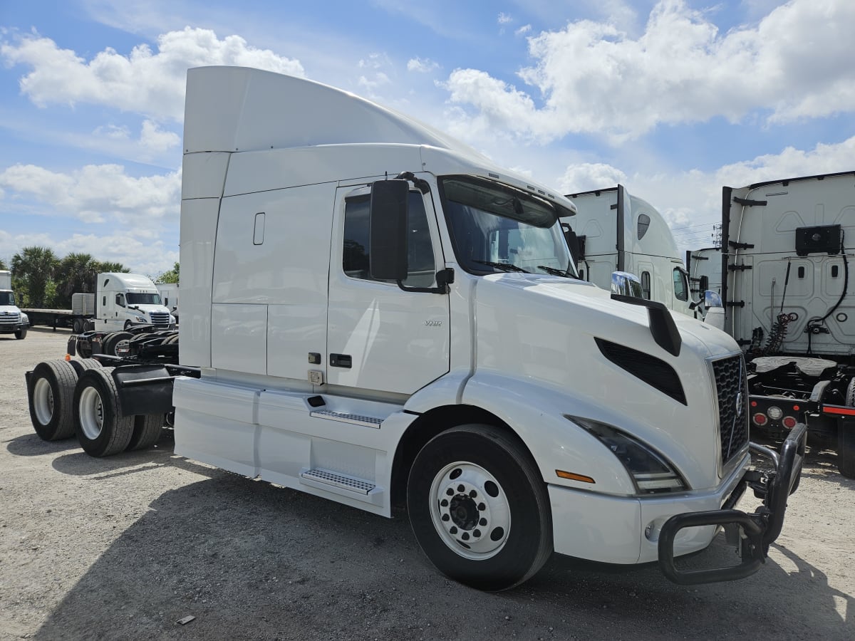 2019 Volvo VNR64T-640 792810