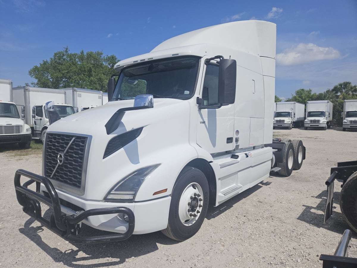 2019 Volvo VNR64T-640 792811