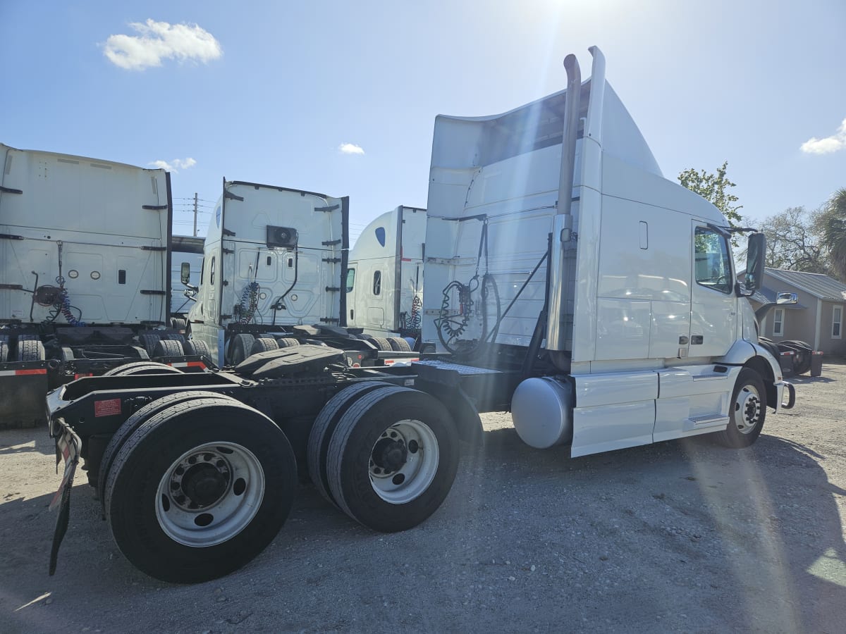 2019 Volvo VNR64T-640 792814