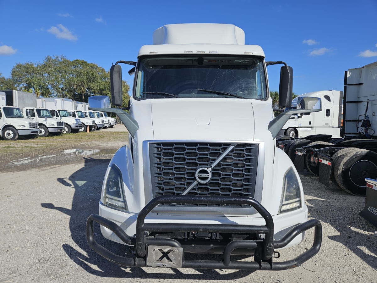 2019 Volvo VNR64T-640 792814