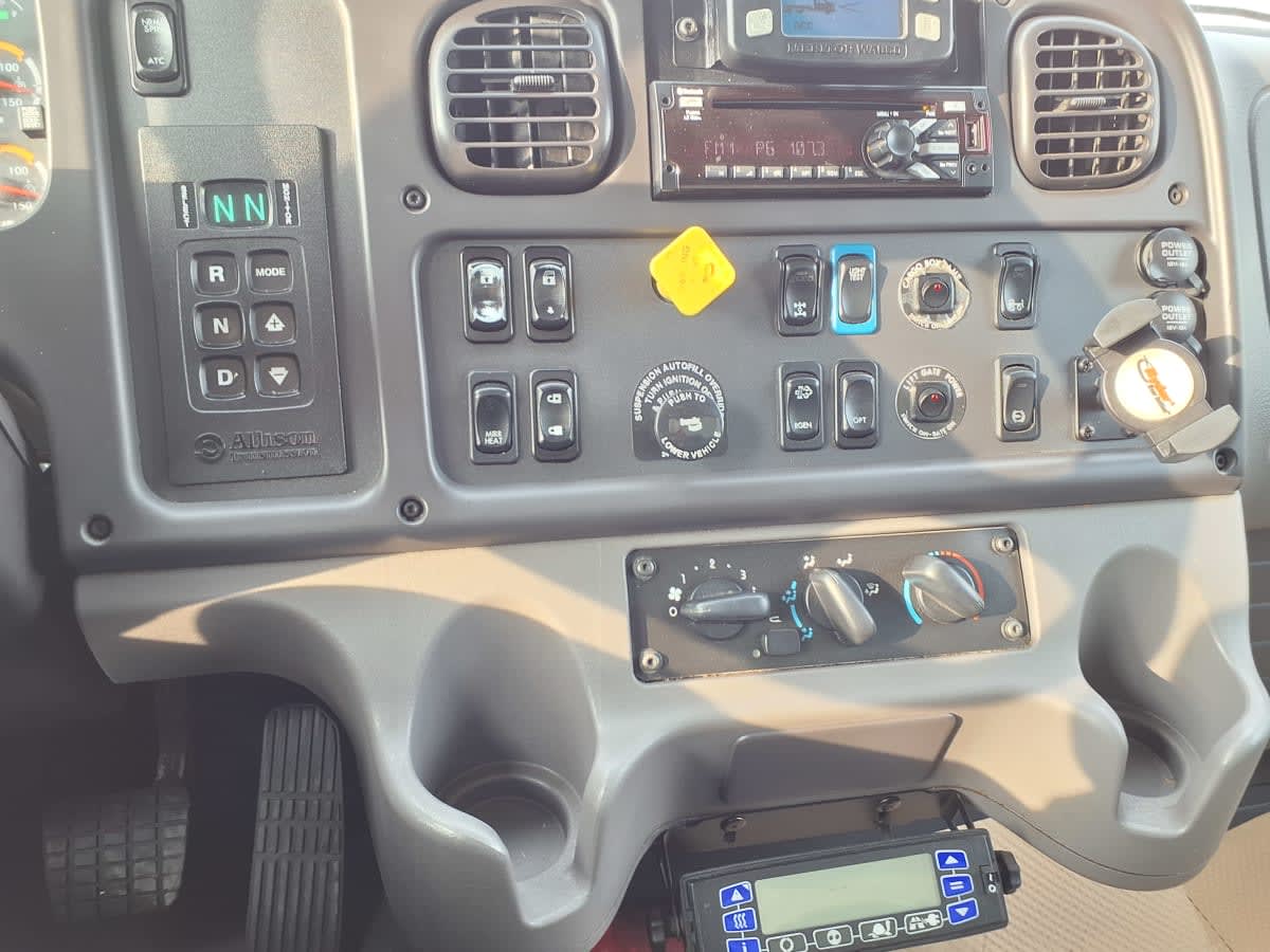 2018 Freightliner M2 106 793178