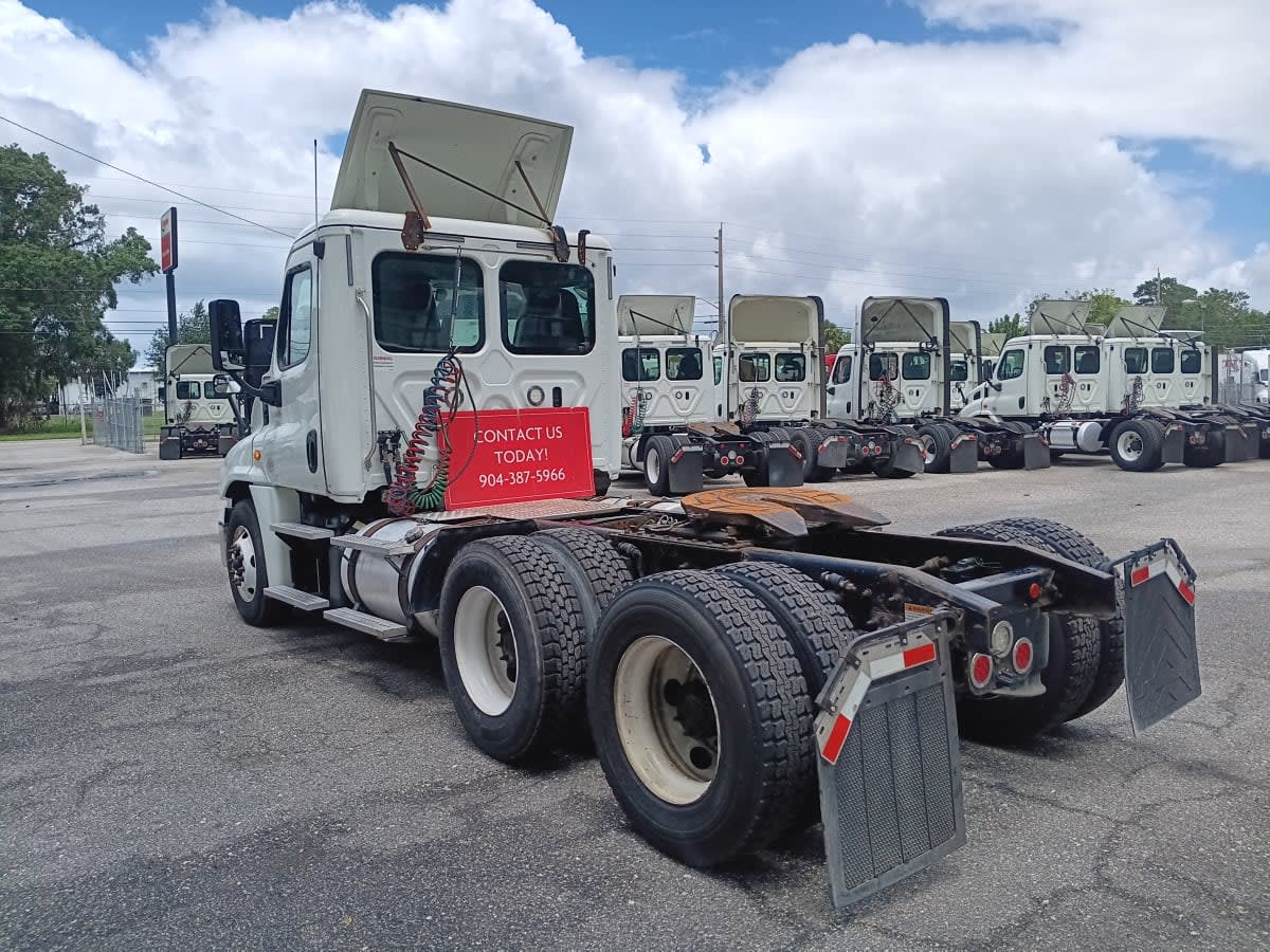 2019 Freightliner - image 6