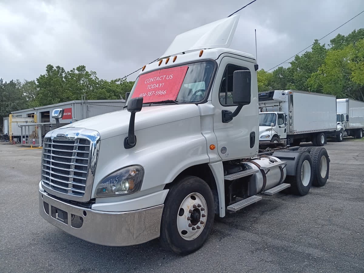 2019 Freightliner - image 2