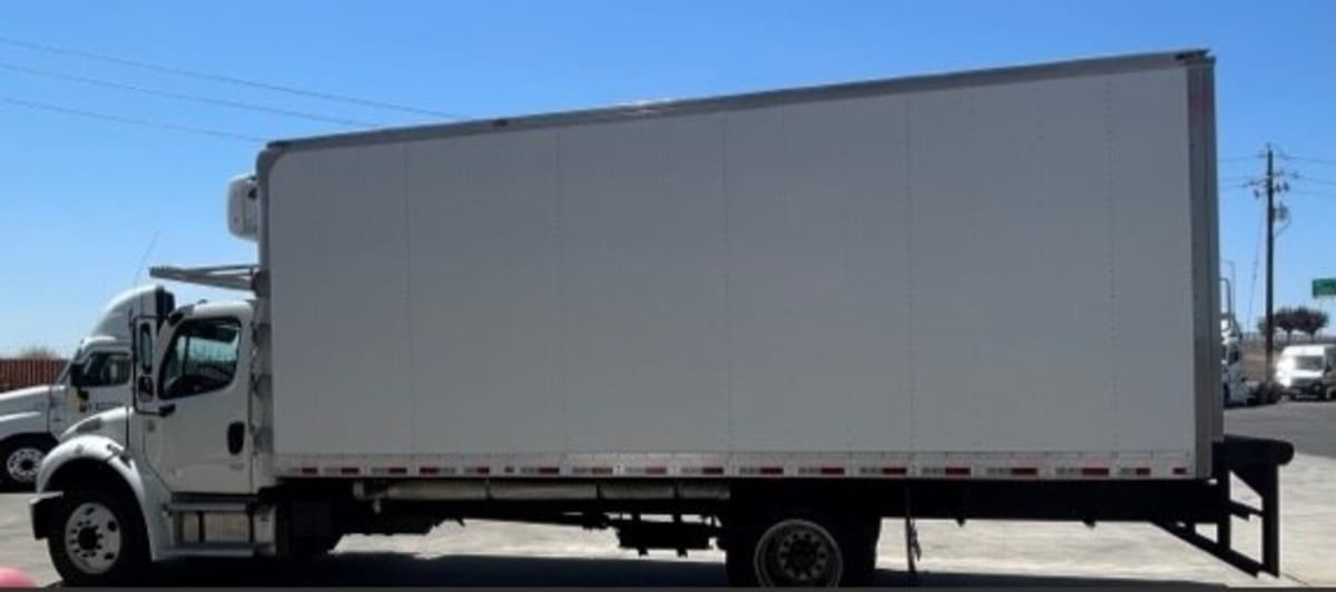 2019 Freightliner/Mercedes M2 106 794432