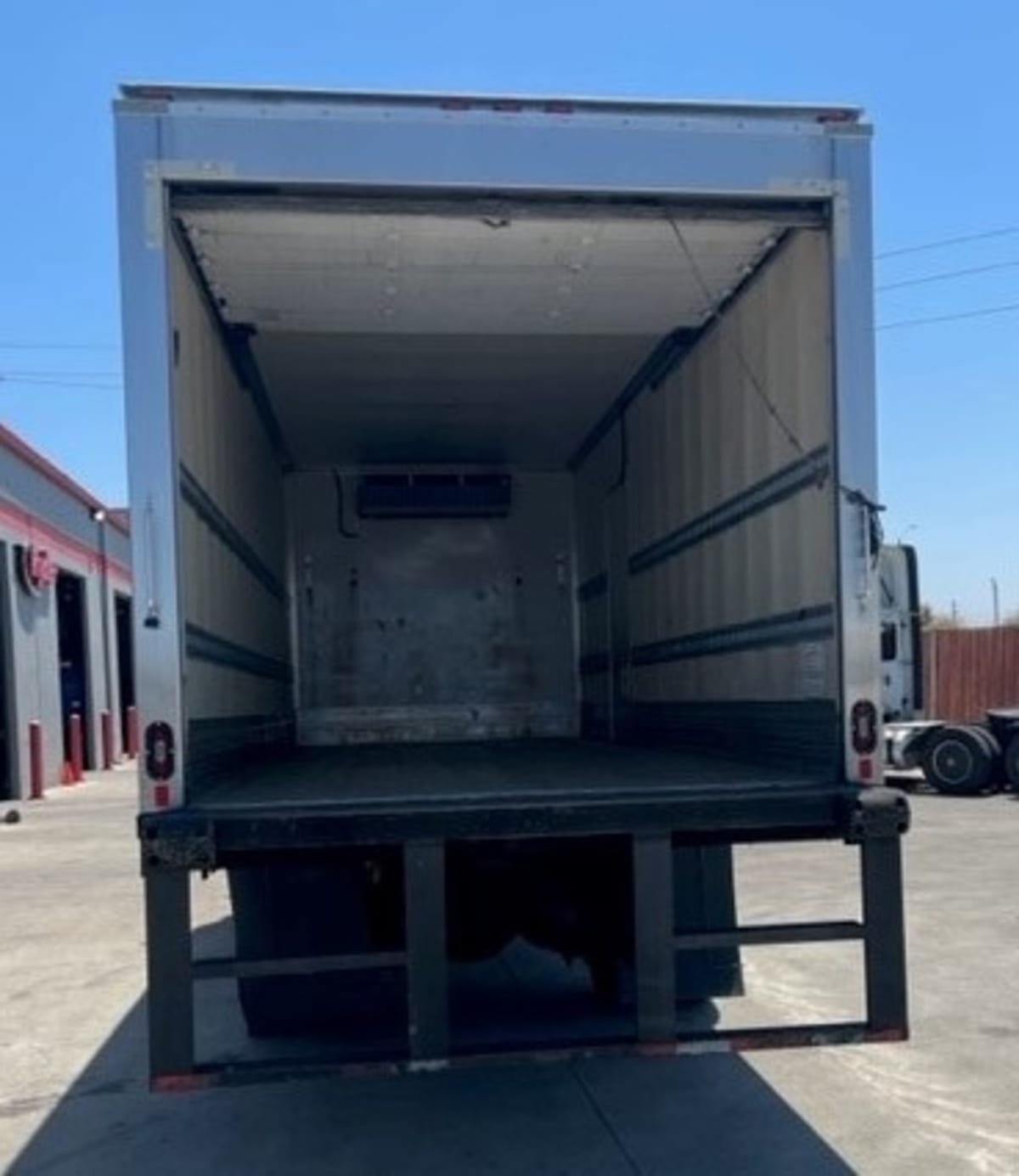 2019 Freightliner/Mercedes M2 106 794432