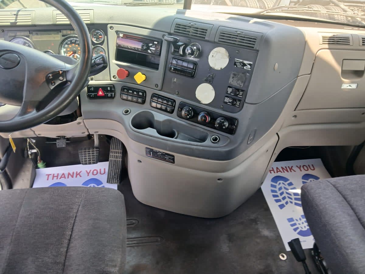 2019 Freightliner Cascadia in Jacksonville, FL — photo 7