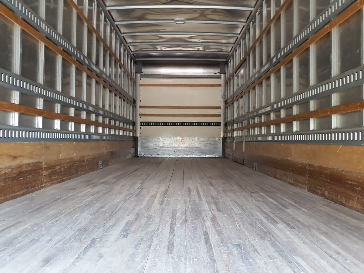 2018 Freightliner M2 106 795240