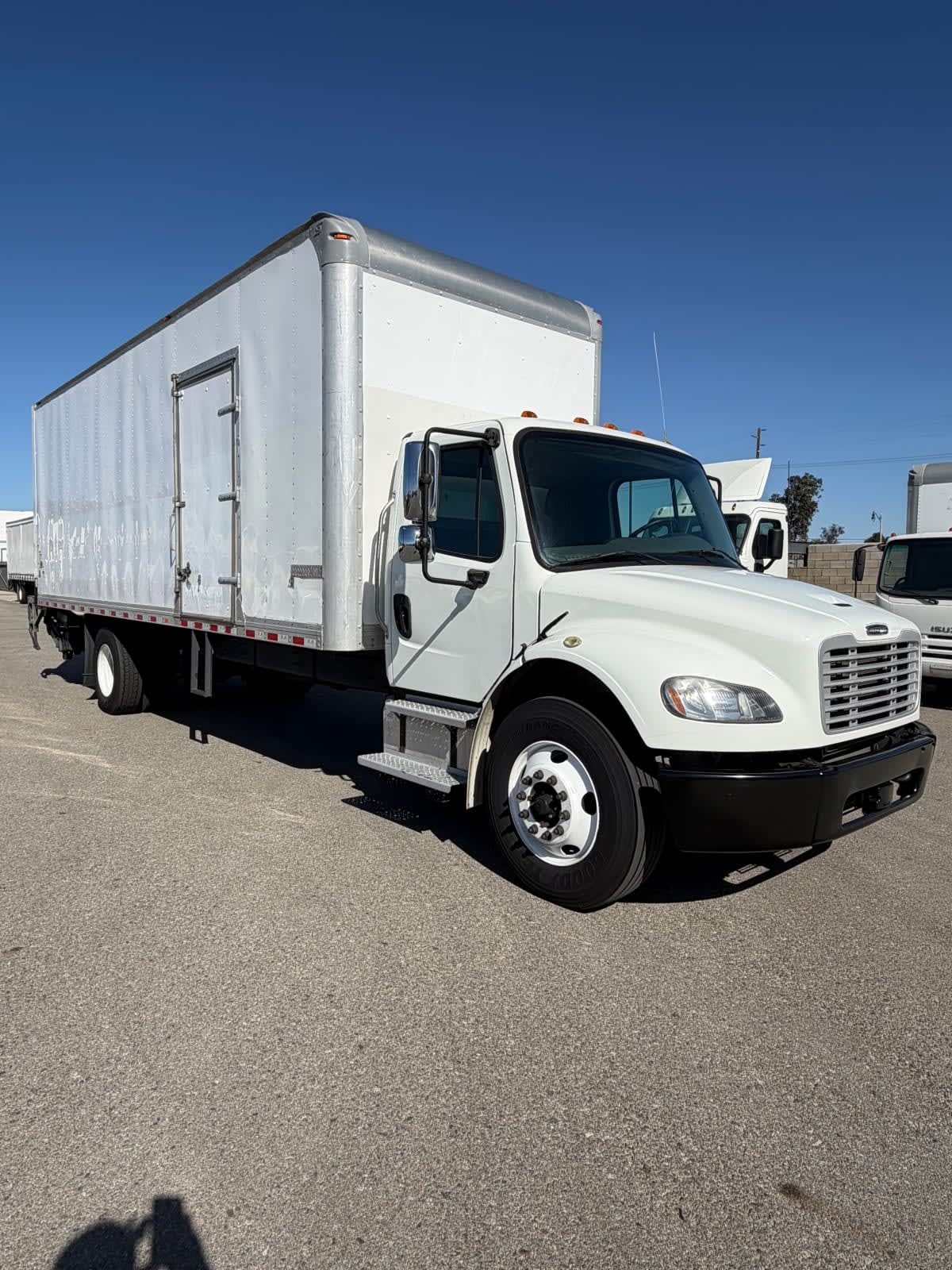 2018 Freightliner/Mercedes M2 106 795753