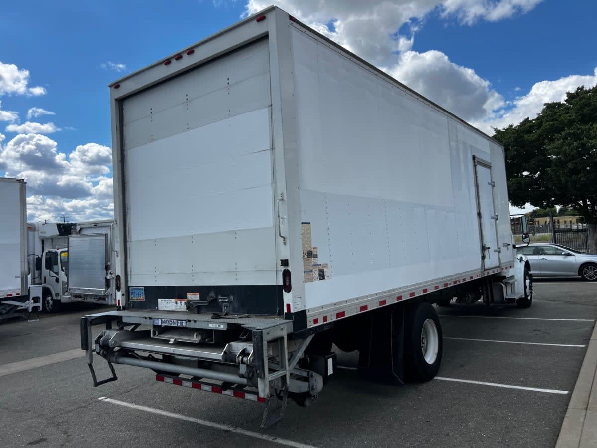 2018 Freightliner/Mercedes M2 106 795755