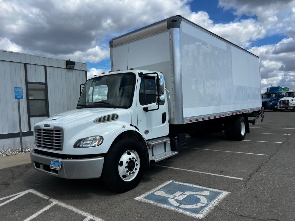 2018 Freightliner/Mercedes M2 106 795755