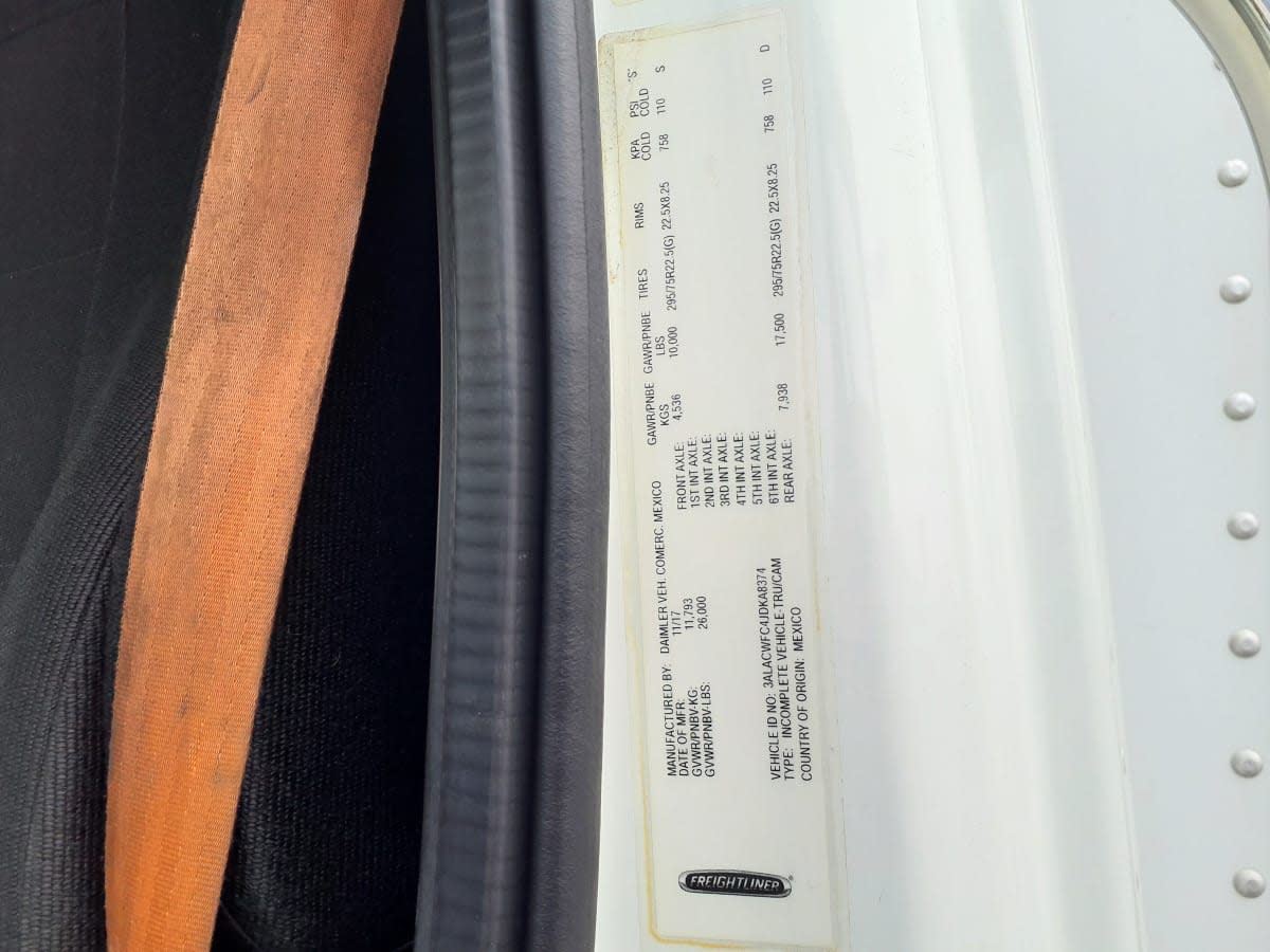 2018 Freightliner/Mercedes M2 106 796367