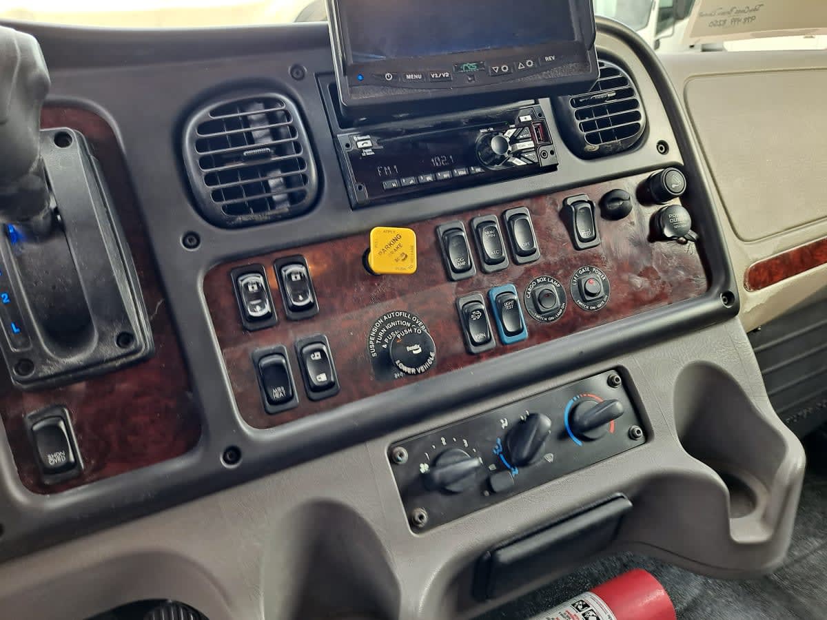 2019 Freightliner/Mercedes M2 106 797000
