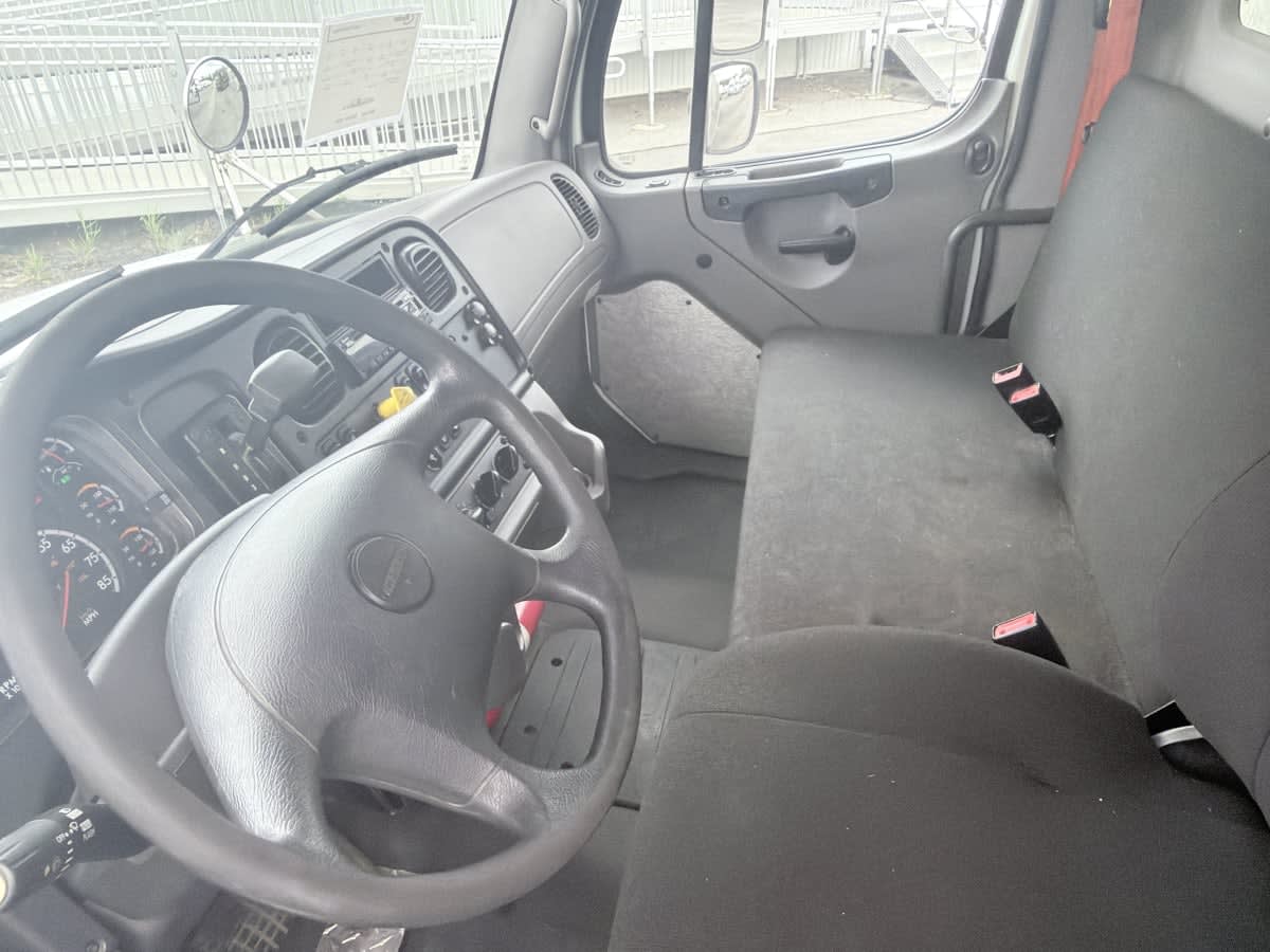 2019 Freightliner M2 106 in Syracuse, NY — photo 7