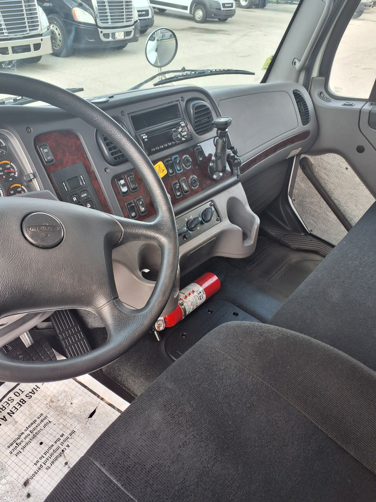 2019 Freightliner M2 106 798678