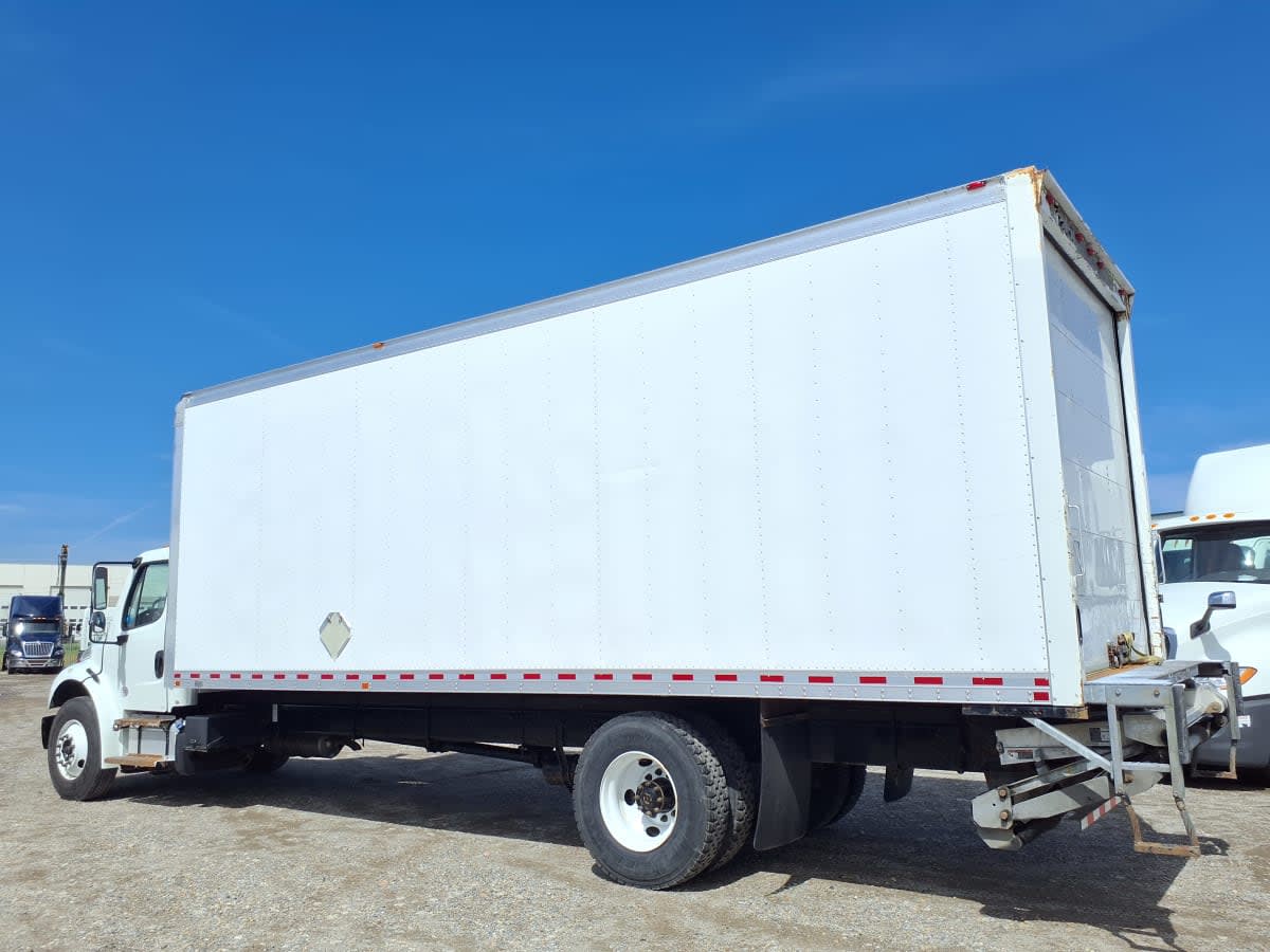 2018 Freightliner M2 106 799658