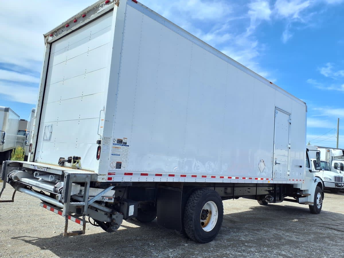 2018 Freightliner M2 106 799658