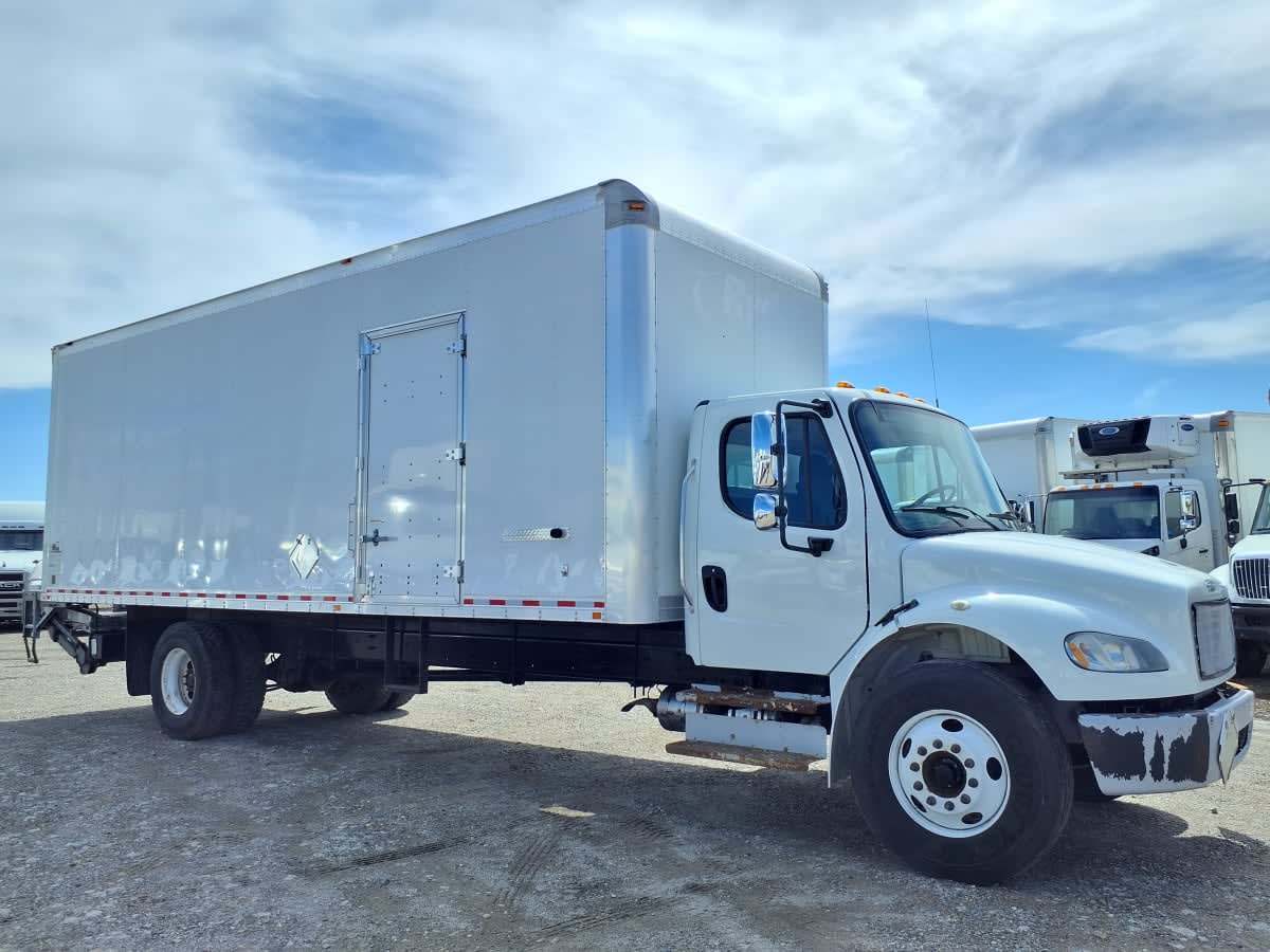 2018 Freightliner M2 106 799658