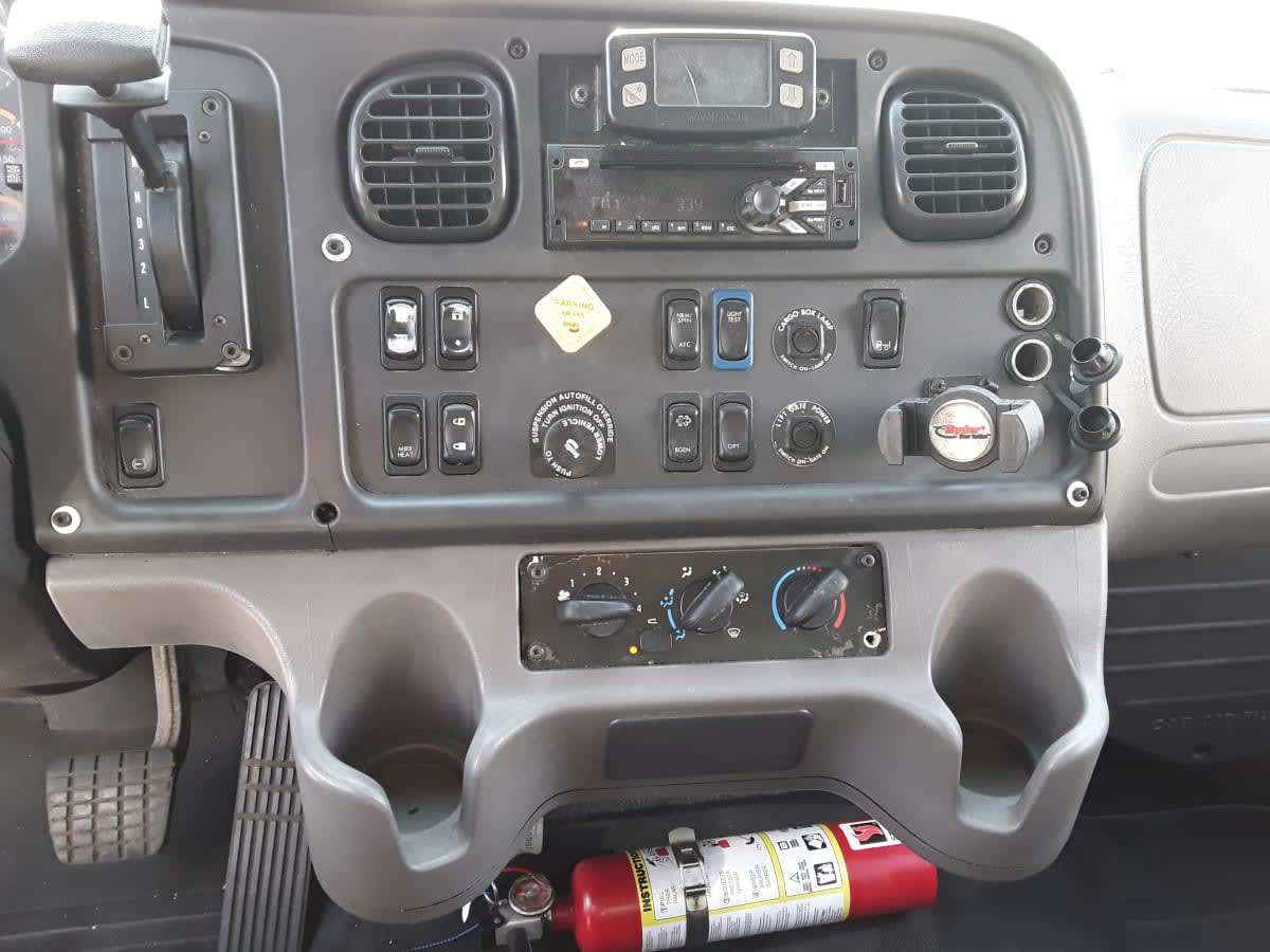 2019 Freightliner M2 106 799908