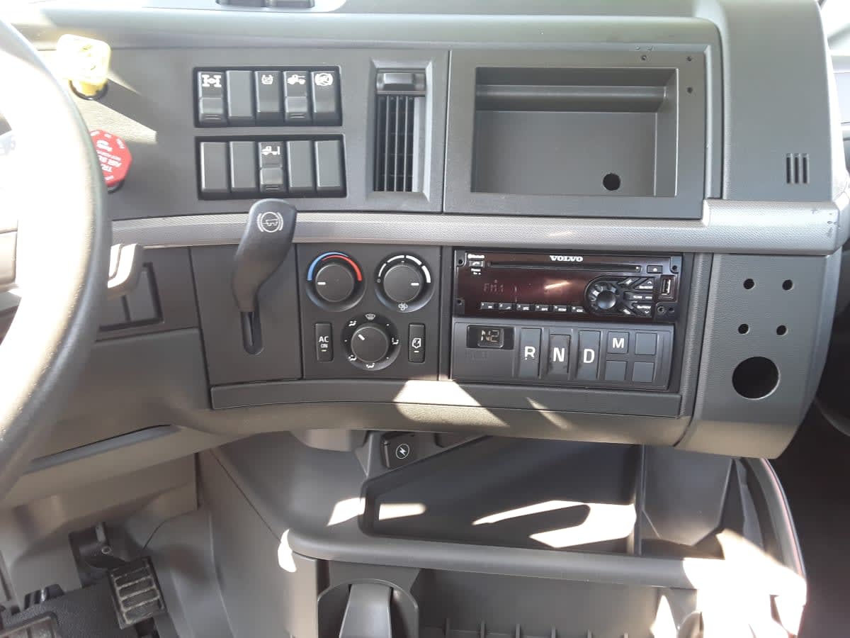 2019 Volvo VNL64T-300 799988