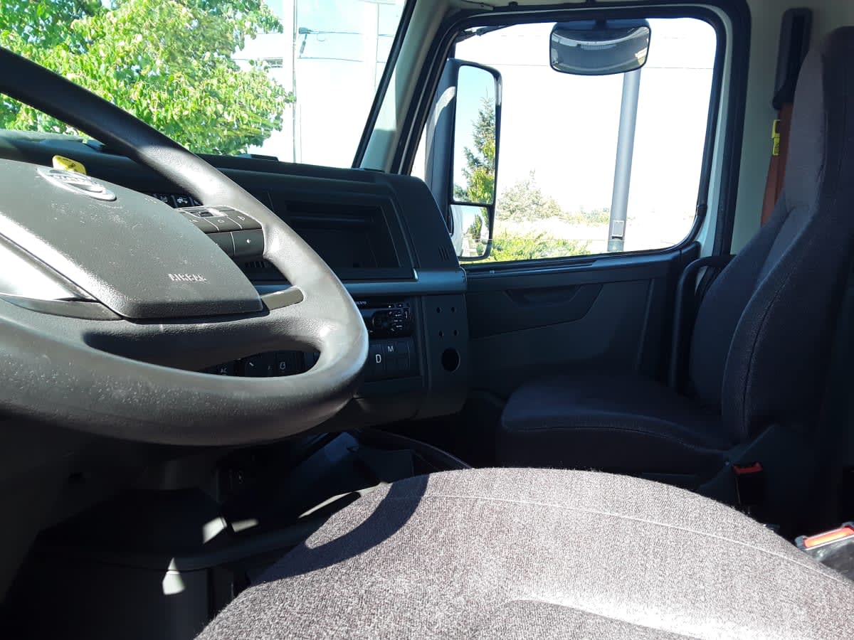 2019 Volvo VNL64T-300 799988