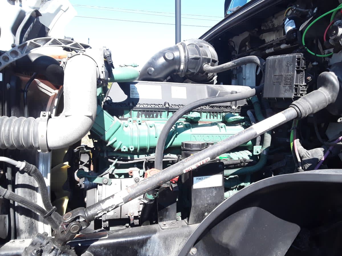 2019 Volvo VNL64T-300 799988